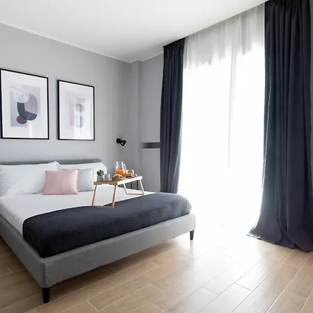 Il Pumo - Apulian Piazza Moro