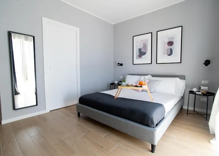 Il Pumo - Apulian Piazza Moro