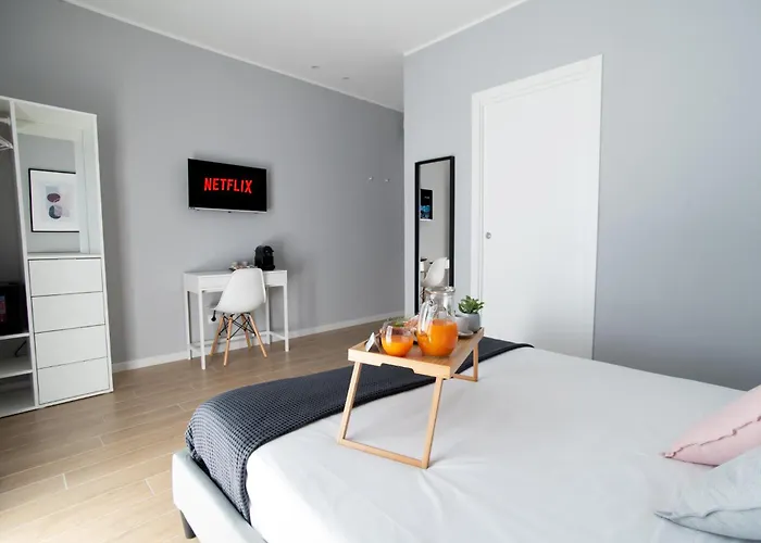 بيت ضيافة Il Pumo - Apulian Piazza Moro 4*